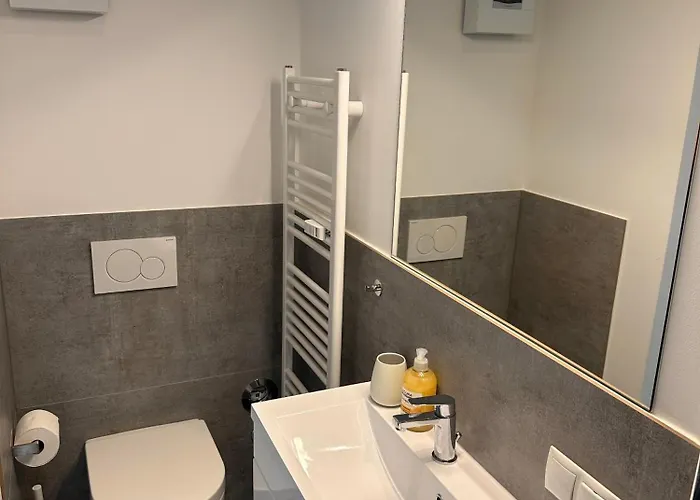 Charmante Altbauwohnung Im Herzen Der Altstadt *