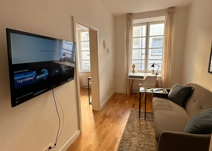 Charmante Altbauwohnung Im Herzen Der Altstadt Apartment