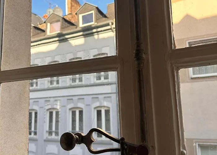 Charmante Altbauwohnung Im Herzen Der Altstadt *